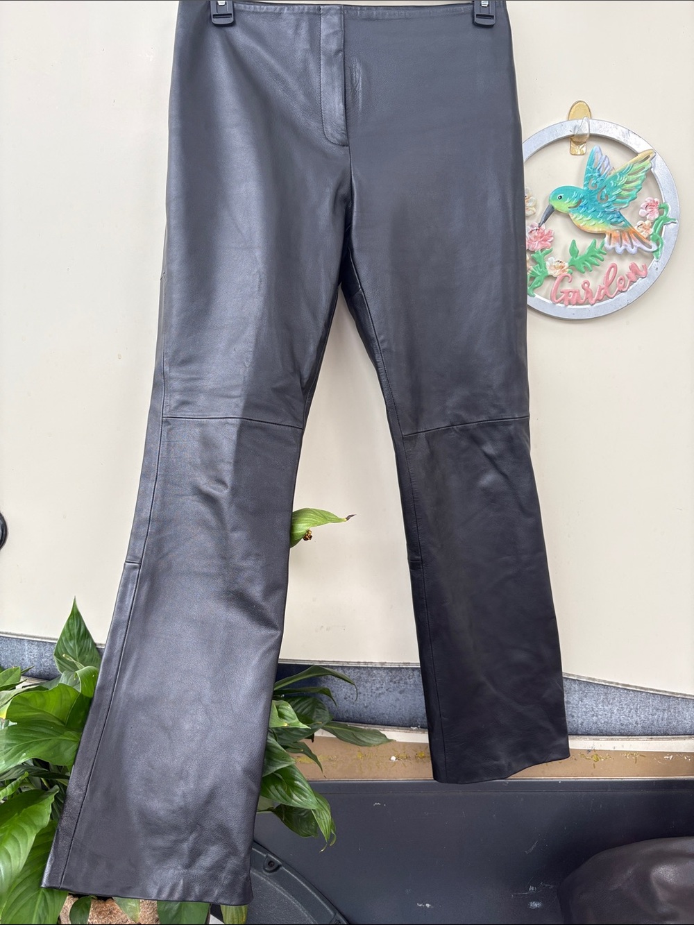 Vakko Black Leather Flare Pants - Picture 2 of 5